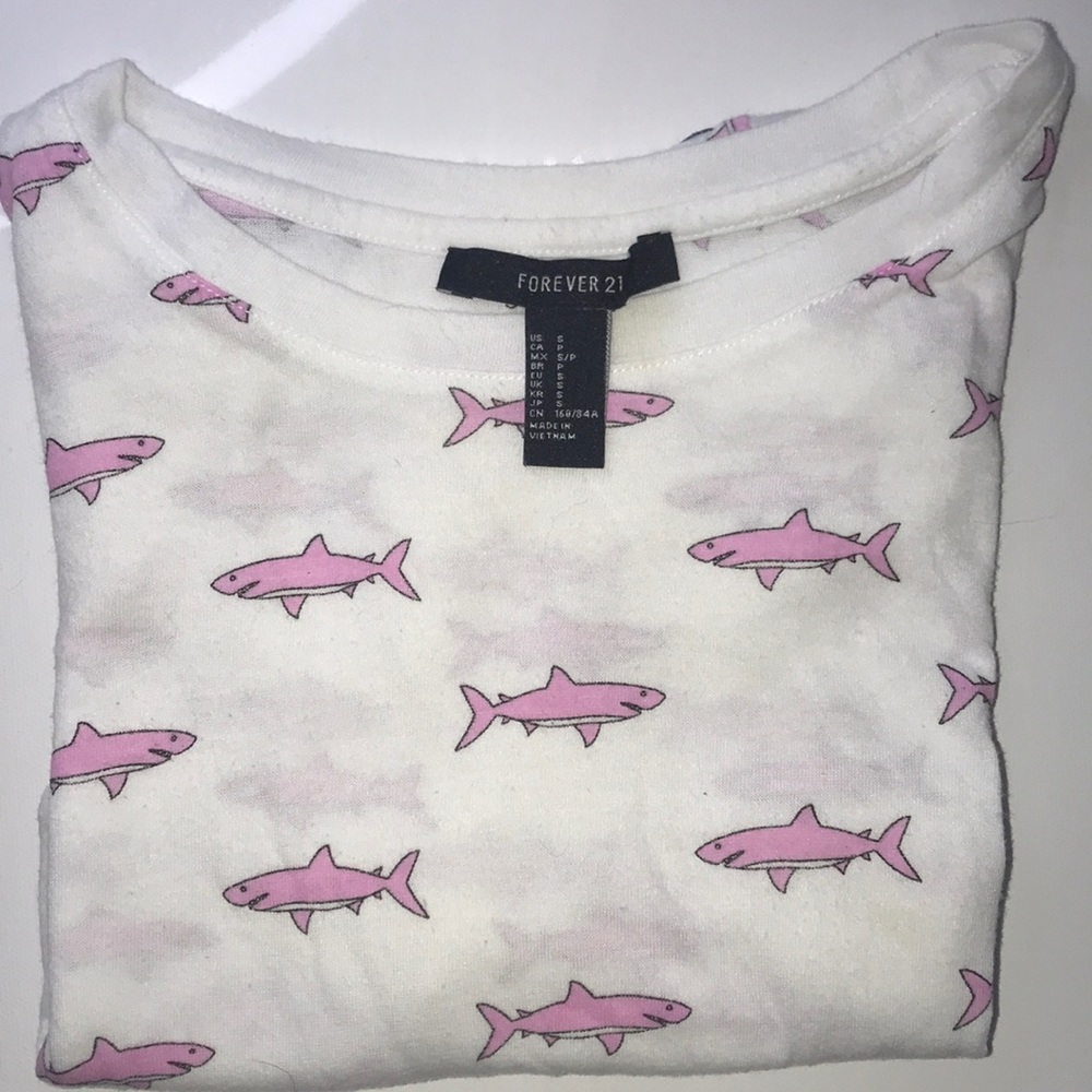 Shark graphic tee.